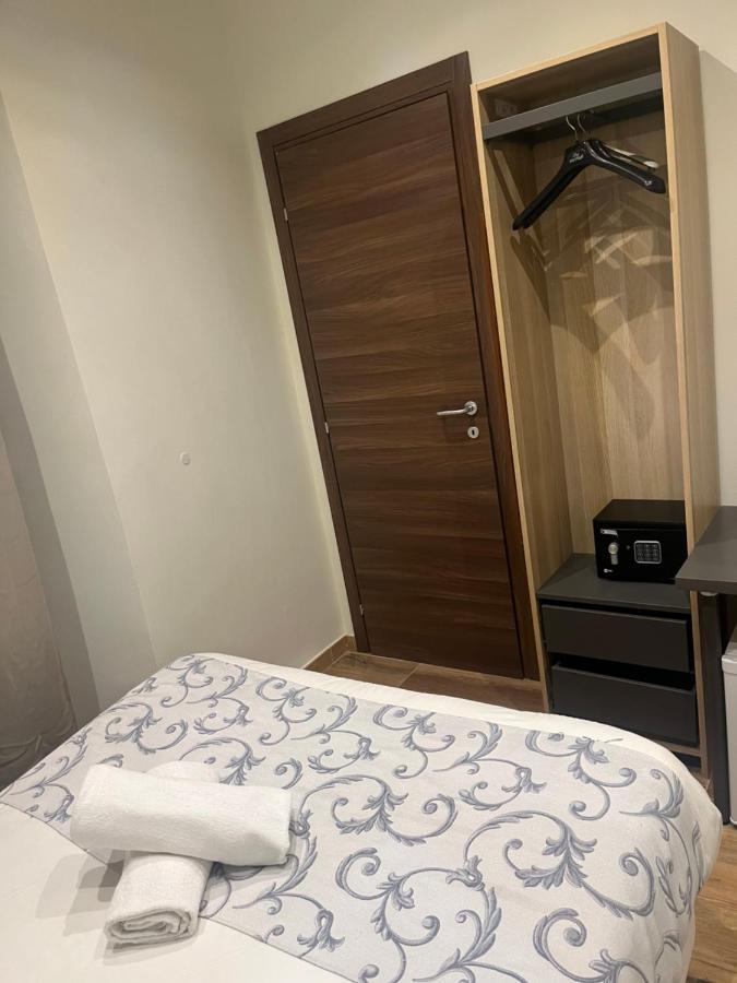 Hotel Veronese Genova Esterno foto
