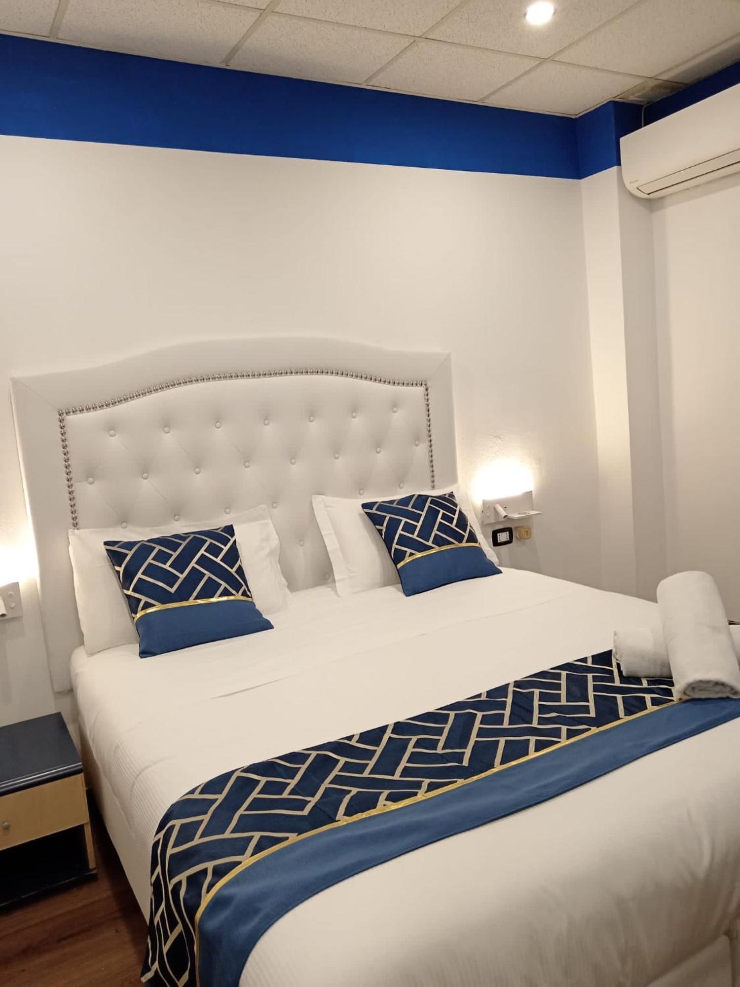 Hotel Veronese Genova Esterno foto